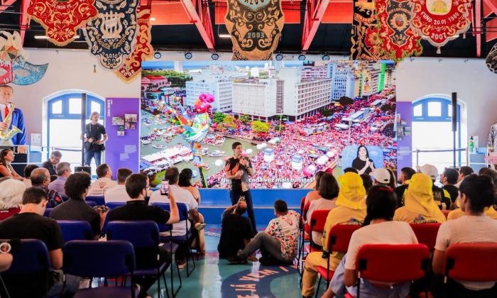 João Campos, na apresentação dos números da festa: “99% de aprovação e mais de 98% dos foliões disseram que querem voltar" (Foto: Vanessa Alcântara/PCR)