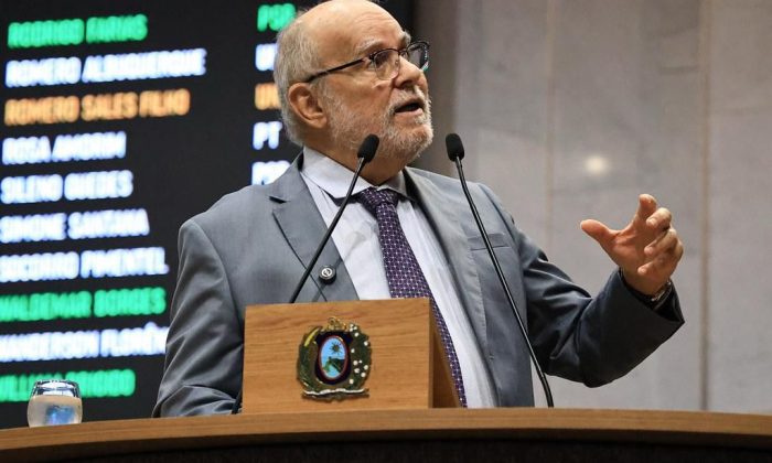 Deputado Waldemar Borges: "Maneira desigual de tratar o grande e o pequeno" (Foto: Lu Rocha/Divulgação)