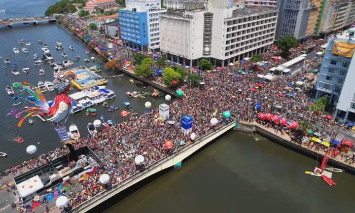 Desfile do Galo da Madrugada no Carnaval do Recife de 2024 (Foto: Reprodução/TV Globo)