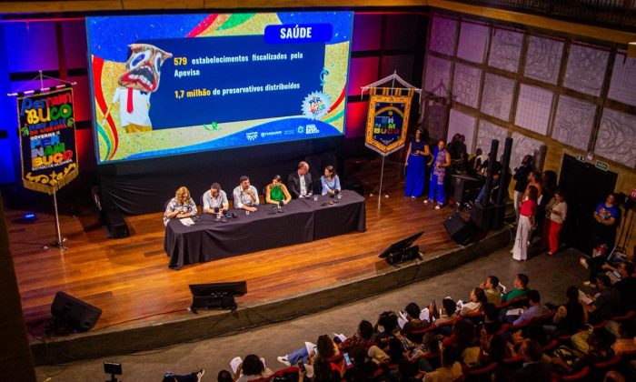 Secretários e presidentes de empresa anunciaram o balanço do Carnaval 2026 (Foto: Alê Tibúrcio/Fundarpe)