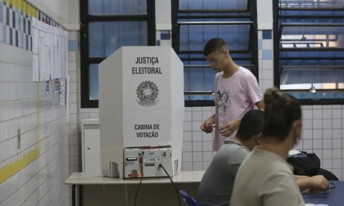 Fiquem ligados: O TRE-PE alerta que o prazo final para tirar o título ou regularizar a situação eleitoral para as Eleições 2026 é o dia 6 de maio (Foto: Antônio Cruz/Agência Brasil)