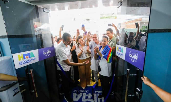 Janjão e Raquel Lyra, na solenidade de reinauguração do hospital (Foto: Miva Filho/Secom)