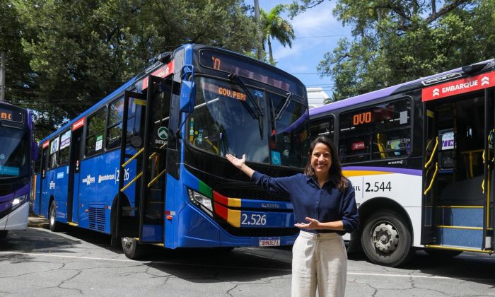Raquel Lyra na cerimônia de anúncio dos novos ônibus (Foto: Secom/PE)
