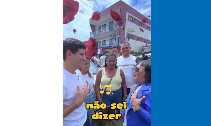 Dueto na rua: João Campos e o "Roberto Carlos de Buenos Aires" (Foto: Reprodução/Instagram)