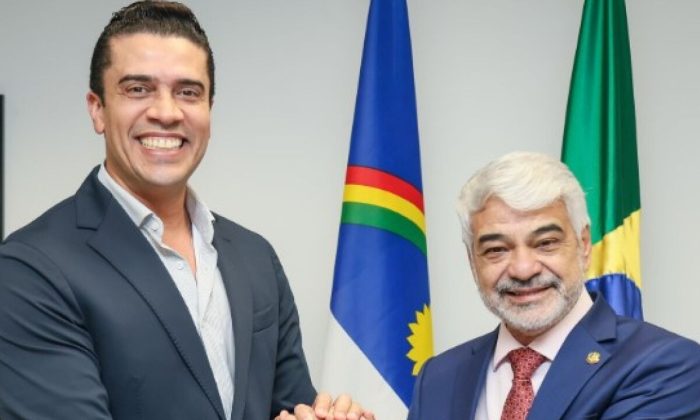 Prefeito Rodrigo Pinheiro (PSD), de Caruaru, e senador Humberto Costa (PT): aliados (Foto: Reprodução/Redes Sociais)