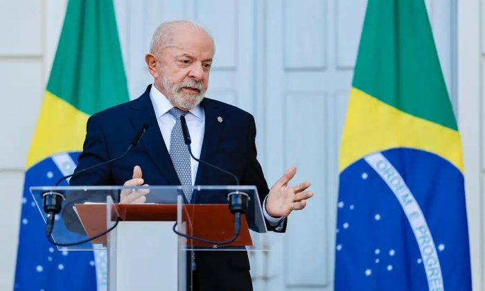 “Se ele conhece o Brasil pela relação com a família Bolsonaro, ele desconhece o Brasil", disse Lula (Foto: Ricardo Stuckert/PR)