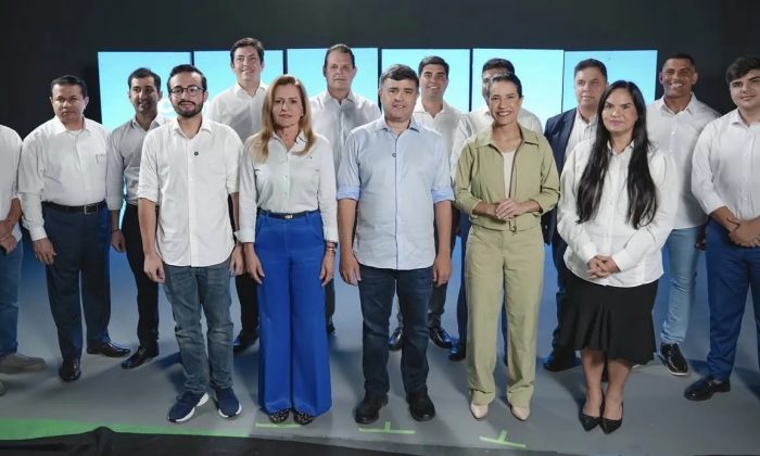 Eduardo da Fonte e Raquel Lyra, em maio, com alguns dos deputados e pré-candidatos do PP (Foto: Reprodução do Instragram de Eduardo da Fonte @eduardodafonte)