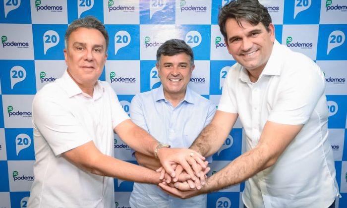 Ricardo Teobaldo, Eduardo da Fonte e Marcelo Gouveia: No mesmo palanque (Foto: Divulgação)