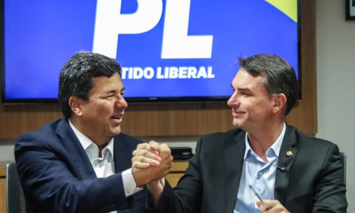 Mendonça e Flávio: Antes dos eventos de rua, dois encontros fechados - o  primeiro com candidatos a deputado estadual e federal e o segundo com pastores e lideranças religiosas (Foto: Divulgação)