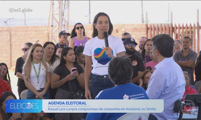 Raquel em Araripina, com Eduardo da Fonte (Foto: Reprodução/TV Globo)