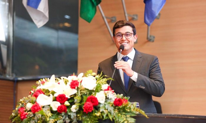 Antes de assumir a vice-prefeitura, Victor Marques foi secretário de Infraestrutura do Recife e chefe de Gabinete da Prefeitura (2021-2024) (Foto: Marlon Diego/Prefeitura do Recife)